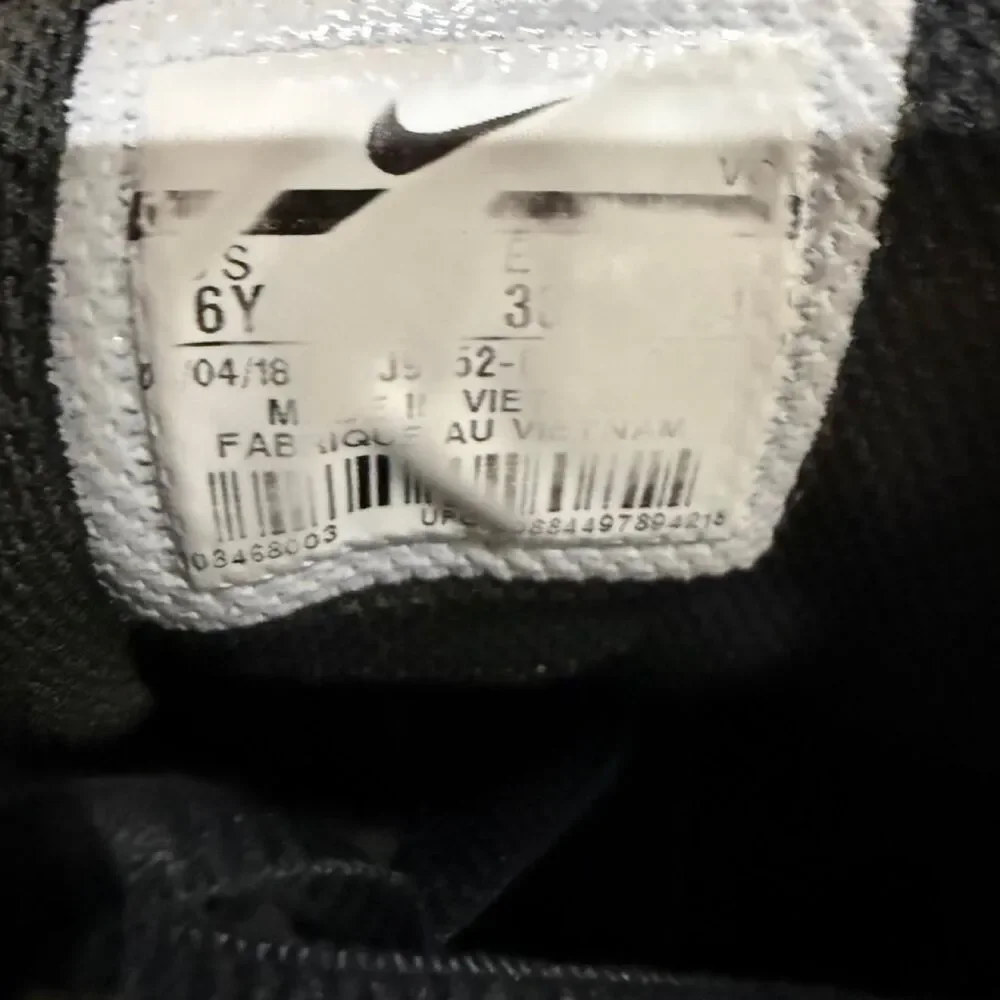 Nike Black Cleats Boy’s 6